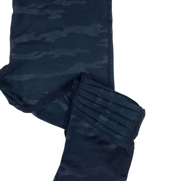 Sam Edelman Women's Camo Moto Workout Capri - Picture 3 of 8